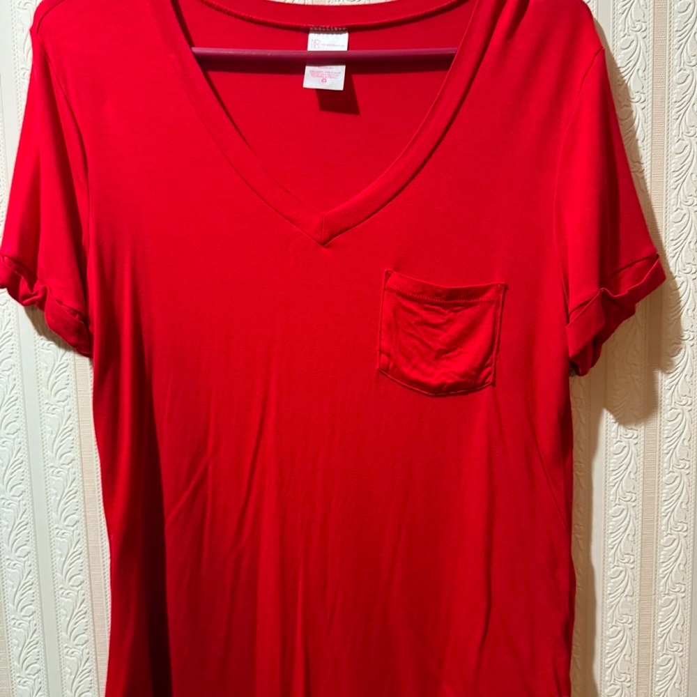 Large No Boundaries Red, High Low Hem, Small Chest Pocket & Cap Sleeves